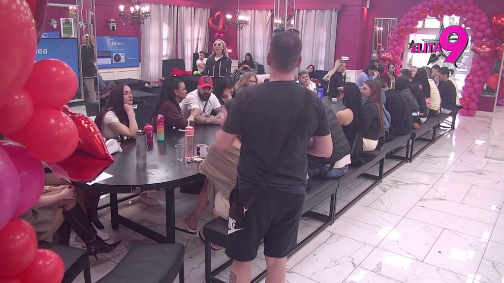 Ona je mene klasično izdala: Ivan ocrnio Aneli zbog druženja sa Anđelom, ona mu odmah uzvratila duplom merom! (VIDEO)