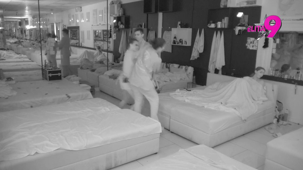 Džumbus zbog Neria! Boginja pokušala da prekine sukob, pa izbukla DEBLJI KRAJ, Todićka se zaletela na nju! (VIDEO)