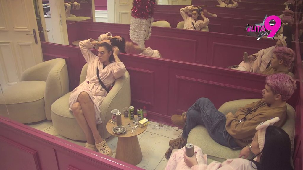 Otvorila dušu: Mina priznala koliko uživa sa Viktorom, Uroš ne veruje u njihovu ljubav! (VIDEO)