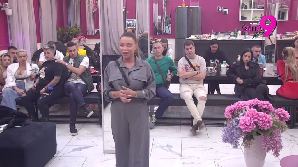 Pomrsila konce, a ništa nije uradila! Sofija s osmehom dala sud o odnosu Mine i Terze, evo da li se bude STARE VARNICE (VIDEO)