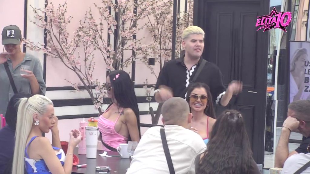 Pokušao da je iskarikira, pa mu se vratilo ko bumerang! Ivan krenuo na Lauru, pa ga Uroš ubacio u centrifugu: Kaži svom detetu... (VIDEO)
