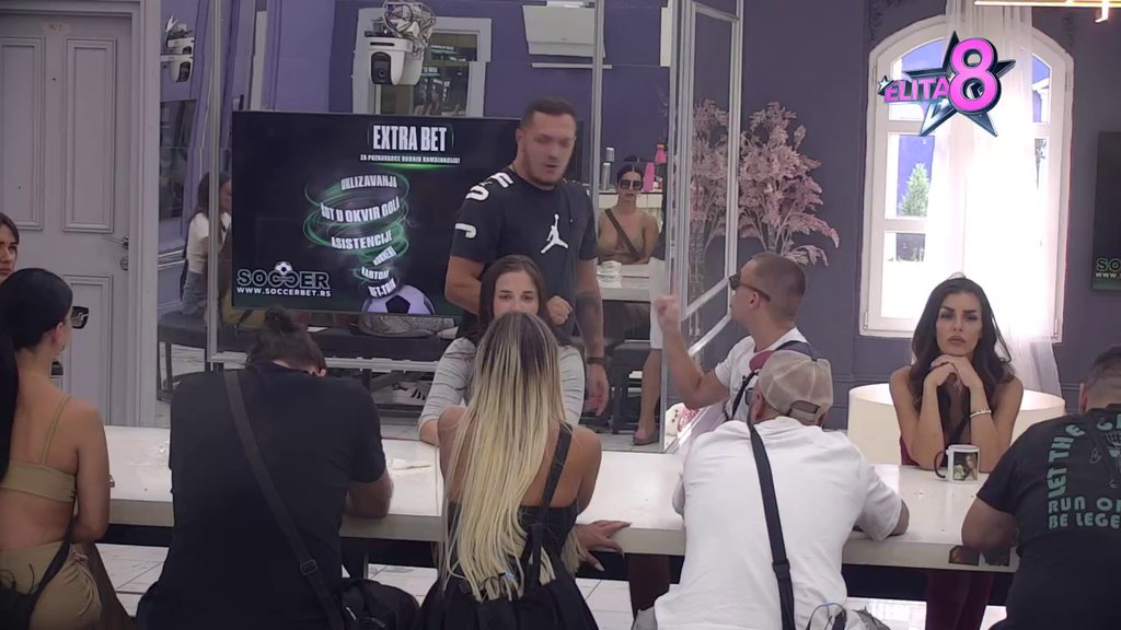 ŽENSKI PETKO! Gastoz održao maratonski govor o Dačinom liku i delu, pa ga ponizio kao muškarca: MAKAR IZABERI SAM IGRAČKICU, KAD TE TATA ODVEDE U... (VIDEO)