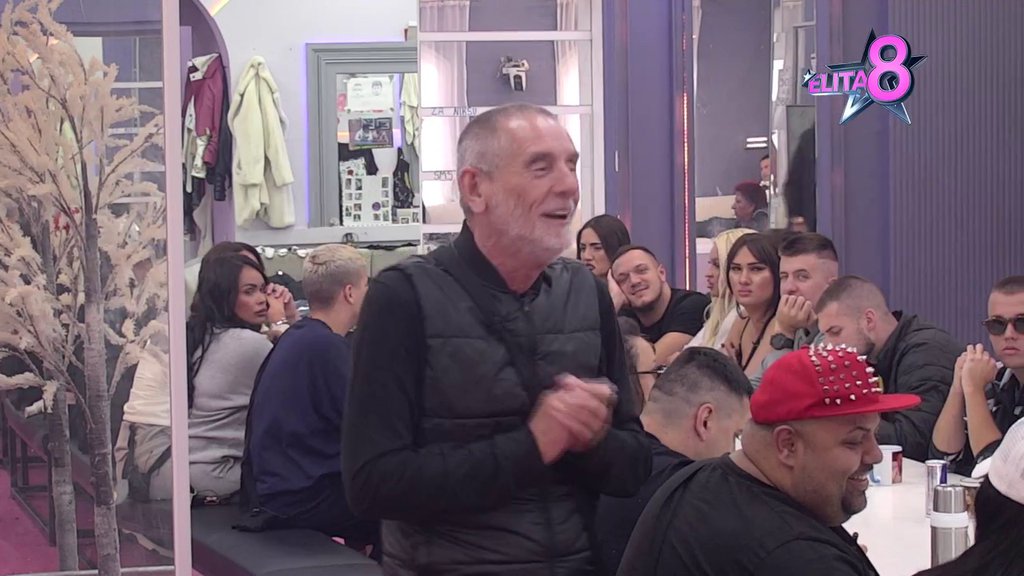 TI SI DVORSKA LUDA: Lepi Mića repetirao vređalicu, raspalio uvrede ka Gastozu, pa brutalno potkačio: BACIO SI ENU KAO PAKLU CIGARETA! (VIDEO)