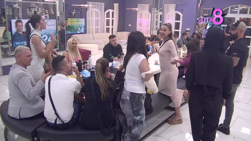 BLAM VEKA: Anđela oblatila Aneli na sva zvona, pa joj Džordi poklonila BRIJAČ i ŠAMPON na račun Lukinih poniženja! (VIDEO)