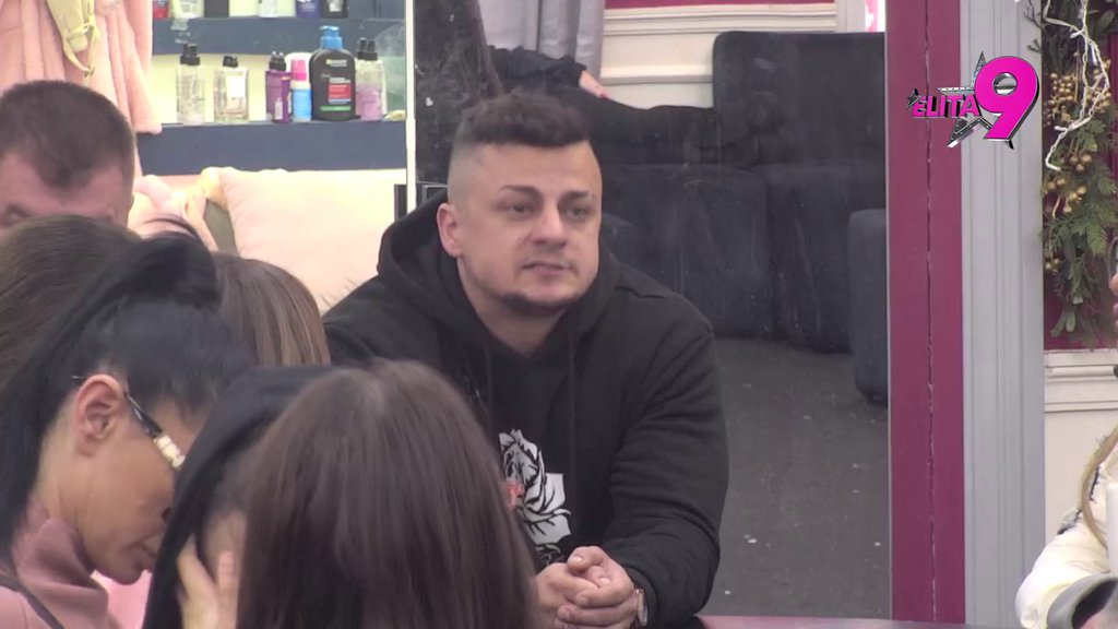 Matora konjino, KAŽEŠ MI DA SMRDIM! Sara Stojanović urla i kuka zbog Luksa, Terza je uništio jednom rečenicom! (VIDEO)