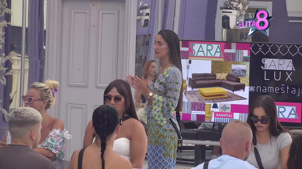 ZAPENILA! Anđela tvrdi da je Ena stavila krivicu na njenu posteljinu, Kačavenda ustala da opravda Đuričićevu, pa se ostrvila na Enu: OLOŠU JEDAN! (VIDEO)