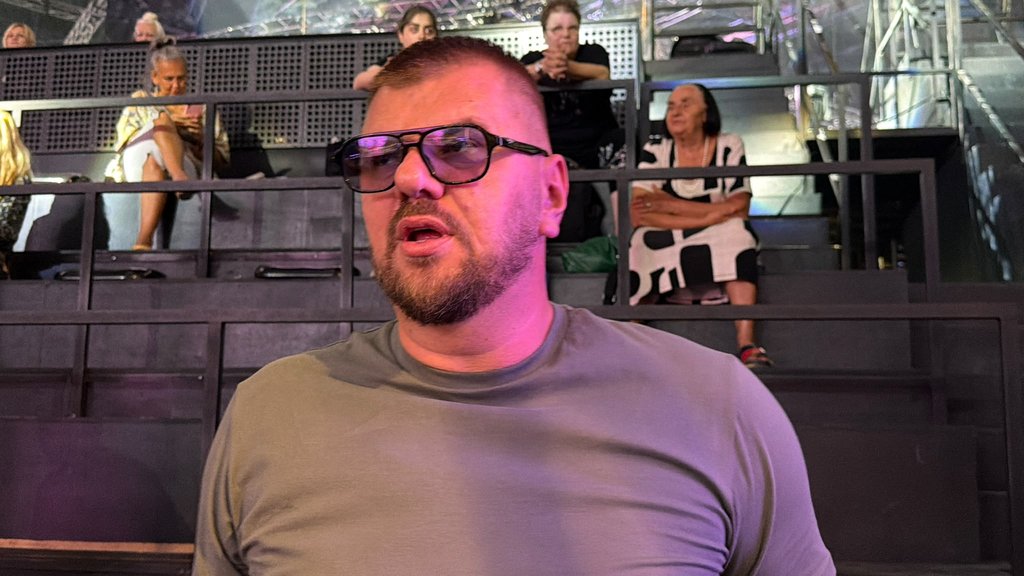 Ovo je atakt na moj mozak: Janjuš za Pink.rs progovorio o svom odnosu sa Vanjom, pa otkrio šta misli o Uroševoj promeni pola! (VIDEO)