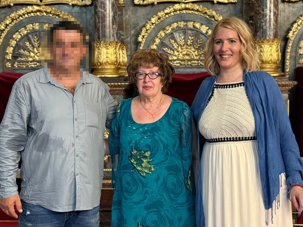 Prodao me je zbog praseta, izbacili su me iz stana: Razvodi se Jelena Golubović! Progovorila o PAKLU kroz koji je prošla zbog svekrve: Davala mi je praznu pitu i supicu iz kesice...