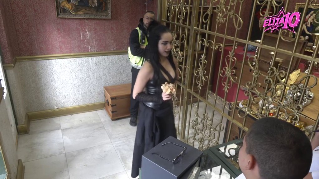 Snašli se na svoj način: Milica založila specijalni cvet, a Terza odmah doneo svoj specijalitet (VIDEO)