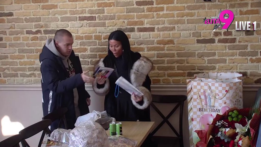 VIDITE ŠTA BOBANAC RADI! Vanja skočila od sreće kad je videla poklone, a evo šta joj je majka poručila! (VIDEO)