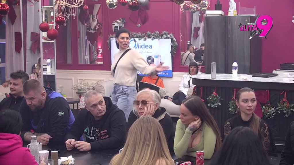 EVO ŠTO SU SPUSTILE LOPTU: Aneli i Maja progovorila o prijateljstvu, rešile da sve stave po strane (VIDEO)