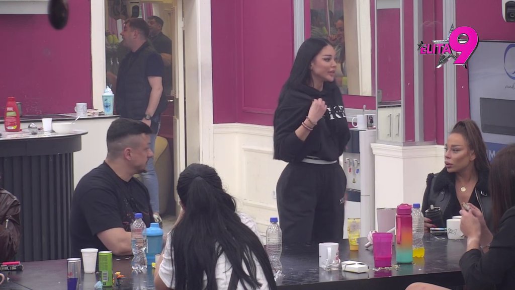 Najgnusnije vređanje Aneli Ahmić: Maja i Ivan joj lepe etiketu smrdljive aljkavuše, ona poludela jer Anđelo nije stao uz nju! (VIDEO)