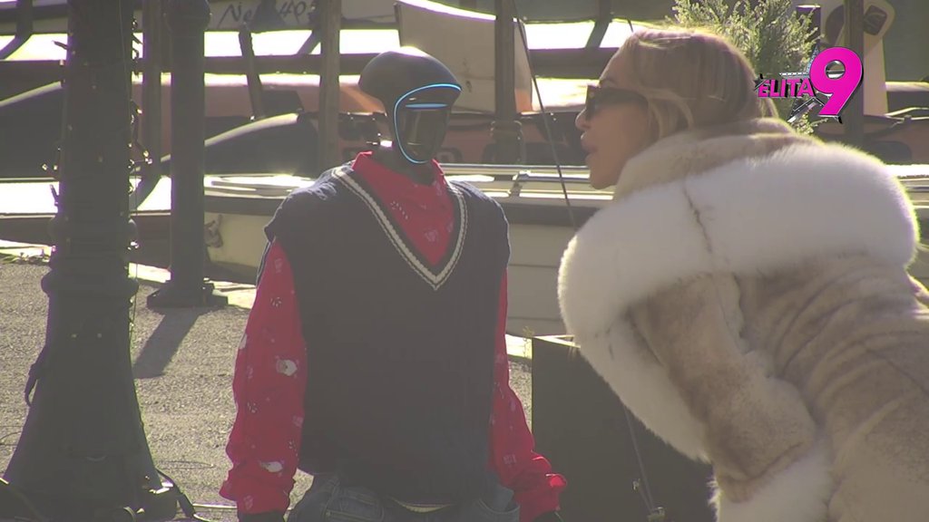 Prvo ćemo da razgovaramo, a onda u 12... Aneli otkrila Toši da joj treba POKLON za Anđela, sa njim planira da dočeka Novu godinu! (VIDEO)