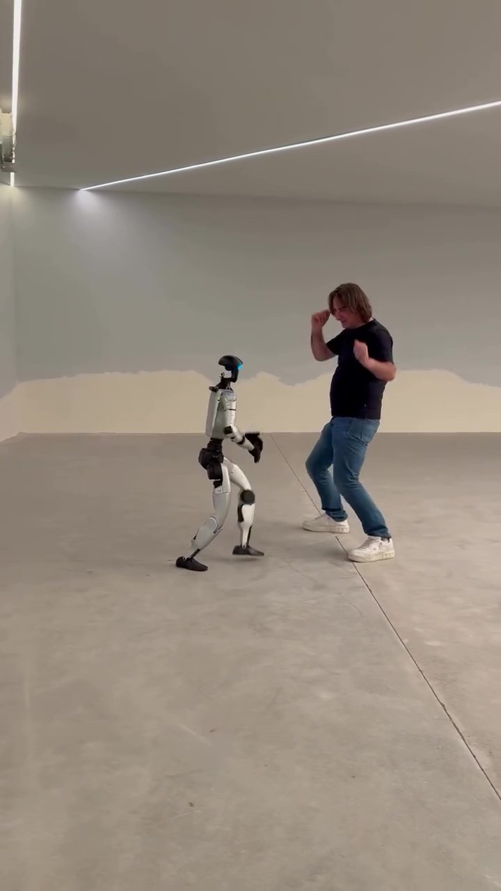 ROBOT TOŠA SPREMAN DA NAPRAVI POTPUNI HAOS U ELITI! Željko Mitrović nastavlja sa KREATIVNOM REVOLUCIJOM zabavnog programa - Pokazao samo DELIĆ onoga što nas USKORO čeka (VIDEO)
