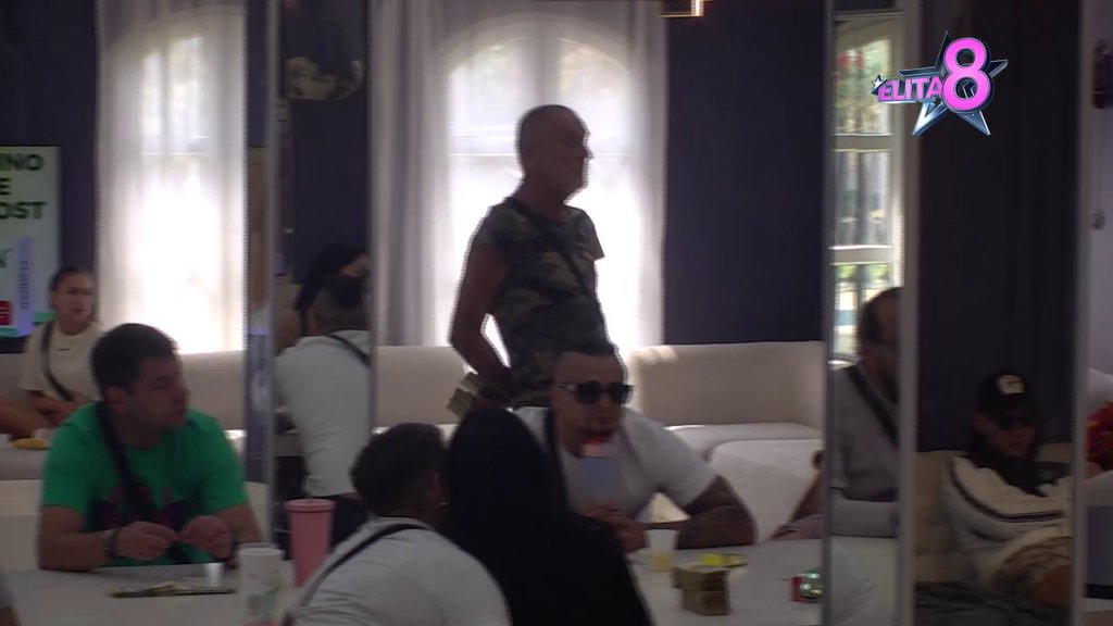 MRZITELJU SVEGA IKAD: Jelena i Mića u brutalno ratu! Žestko urniše Miću, iznela prljav veš o njemu i Ivaniji! (VIDEO)
