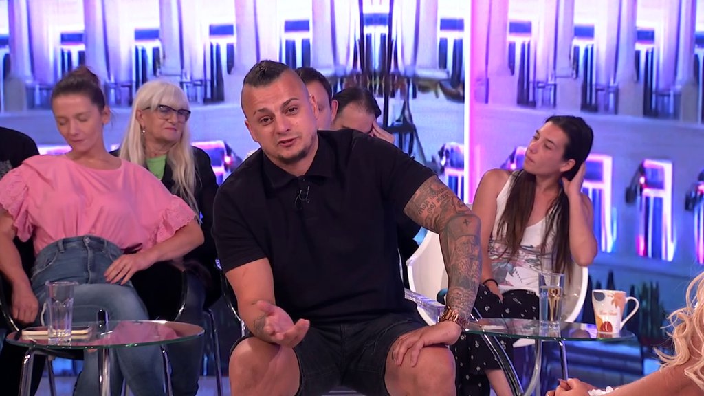Tviteraši rešetaju: Slađa, Terza i Sofija odgovorili na najbrutalnija pitanja! (VIDEO)