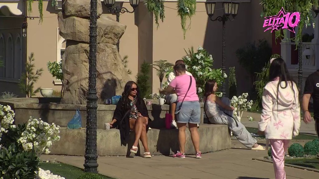 To je interes, htela je glavnu priču! Matora, Dača i Ivan Marinković osuli paljbu po Aneli čim su oči otvorili (VIDEO)