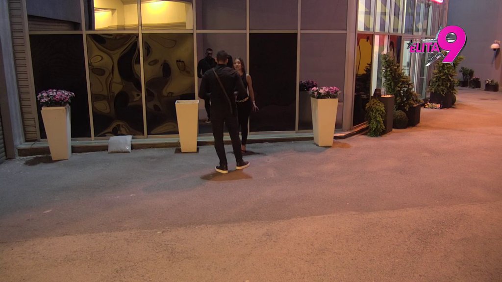 TI SI NAJVEĆI BLAM! Nikad žešći sukob između Sare i Murata, ona grca u suzama nakon njegovog poniženja (VIDEO)