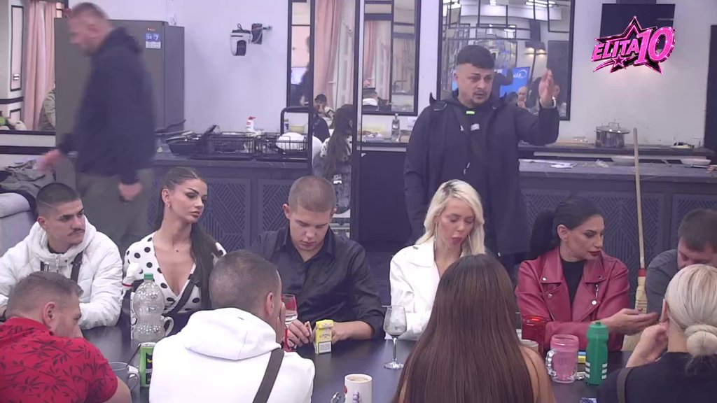 Bez dlake na jeziku! Karić otkrio da li je slagao da ima devojku, Anđela priznala: Tako je bilo i sa Andreom... (VIDEO)