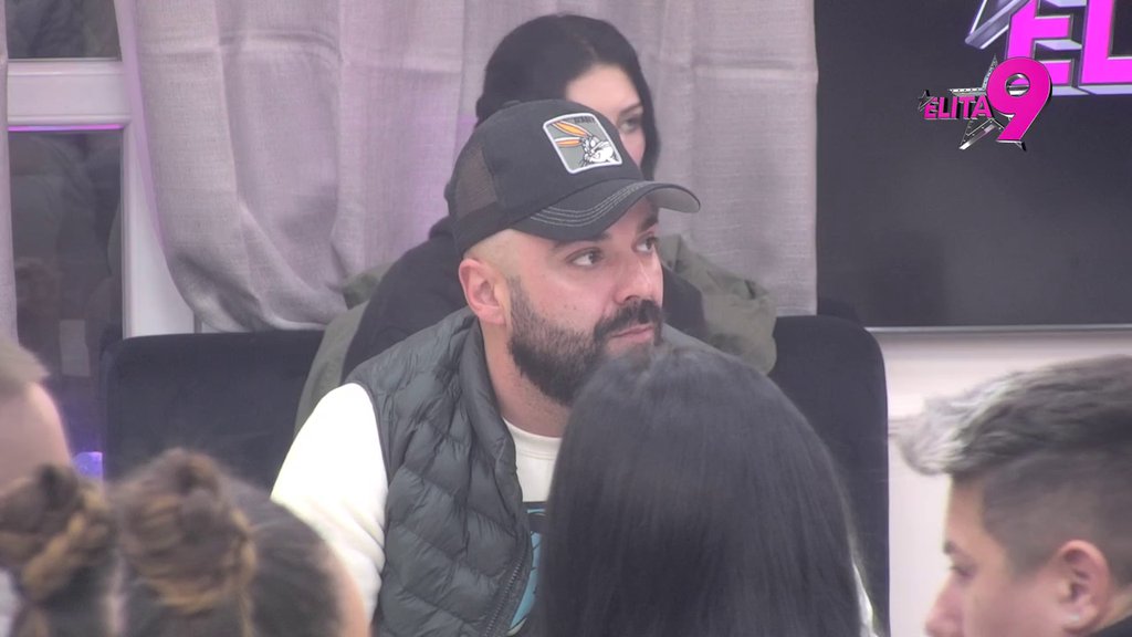 SVE PRE NIJE BILO ISKRENO! Luka pokušao da poljulja odnos Aneli i Asmina, pa od bivše dobio istinu u lice: Prolila reku suza (VIDEO)