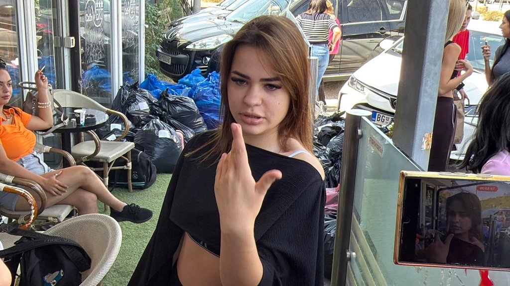 SEVA ISPRED KARANTINA! Maloletna Jovana Kosovac se suočila sa budućim cimerkama koje su je pljuvale, one počele da ZAMUCKUJU (VIDEO)