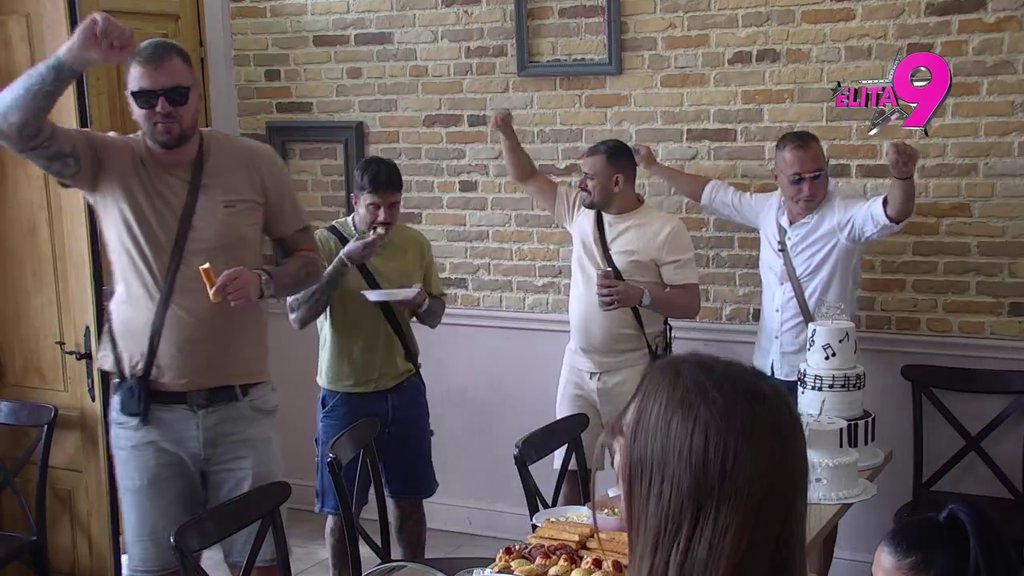 Danas sam ZAKOPAO RATNE SEKIRE! Sara Stojanović NAJVESELIJA na Mikijevoj proslavi, on spustio loptu! (VIDEO)