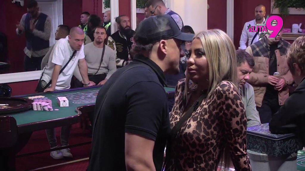 I tebe boli ku*ac, pa gde gledaš?! Terza saterao Aneli u ćošak, ona progovorila o odnosu sa Lukom: To što on priča da je ocu i majci okrenuo leđa, to nema veze sa mnom! (VIDEO)