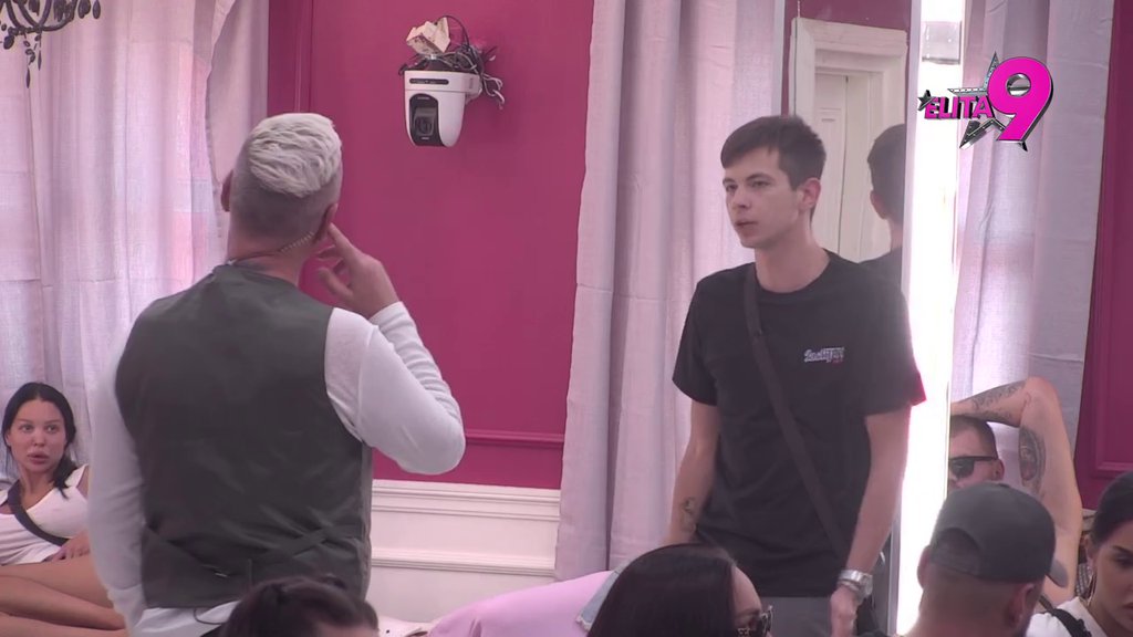 Nisam ja kriv što ti je bila ZAKLJUČANA... Nerio pogodio Asmina ISPOD POJASA, pa poručio: Nemam stida, sve sam priznao i zabole me! (VIDEO)