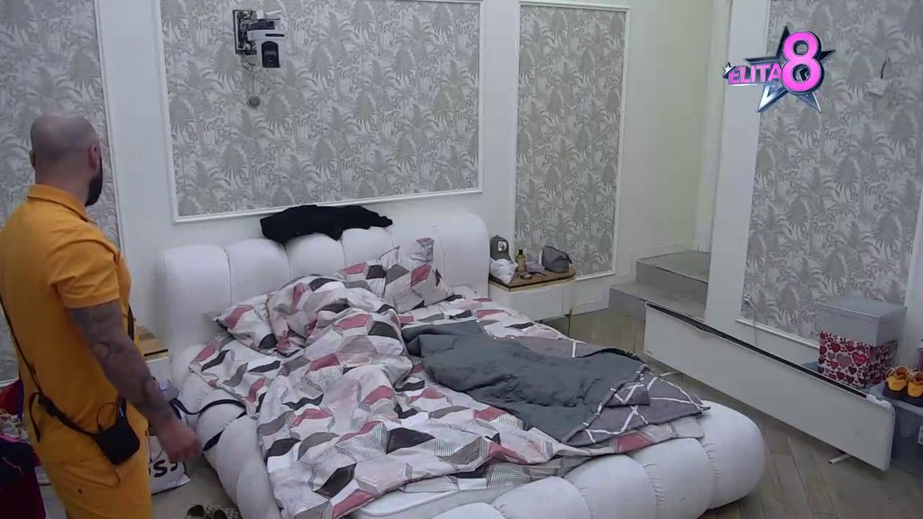 Nije im dugo trebalo! Aneli poludela zbog Jelene, pa se upalila i izvređala Luku (VIDEO)