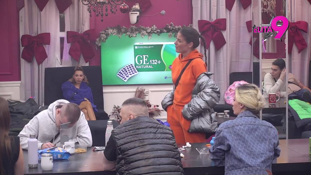 Svim silama traži njegovu reakciju: Maja ne odustaje od odnosa sa Filipom, on ni da bekne! (VIDEO)