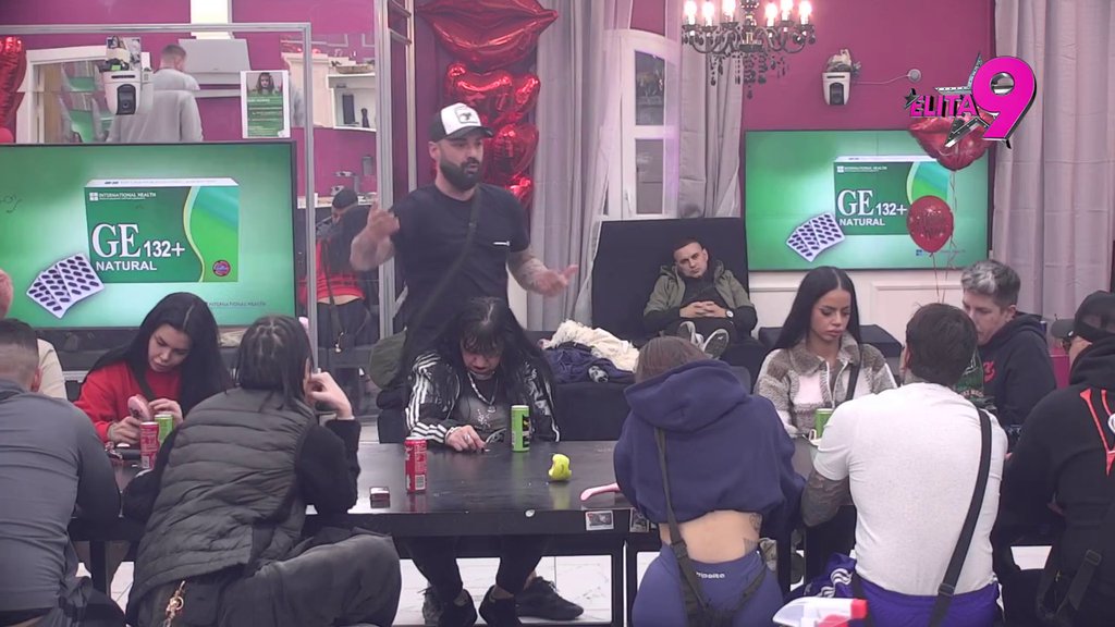 Da je trebalo da ona bude vezana sa Anđelom, ja bih... Luka dobio PORAŽAVAJUĆ KOMENTAR od svog prijatelja Đukića, spušten na nikad niže grane! (VIDEO)