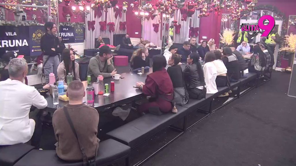 Kao da je bila Sofija u crkvi, a ne Terza: Hana ne krije potpuno razočaranje u Milicu, Mića dao svoj sud o njenom isterivanju Bore iz crkve (VIDEO)