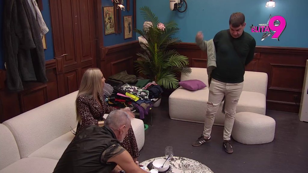 Popadale im vilice od šoka: Aneli otkrila kako ju je Luka pljuvao kod podrške! (VIDEO)