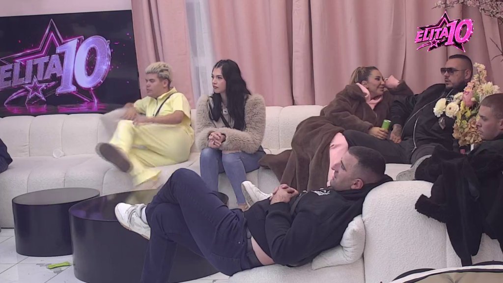 Upozorio je na ponašanje! Car skrenuo Aneli pažnju na postupke: Kada provalim da je neko ZAO, onda... (VIDEO)
