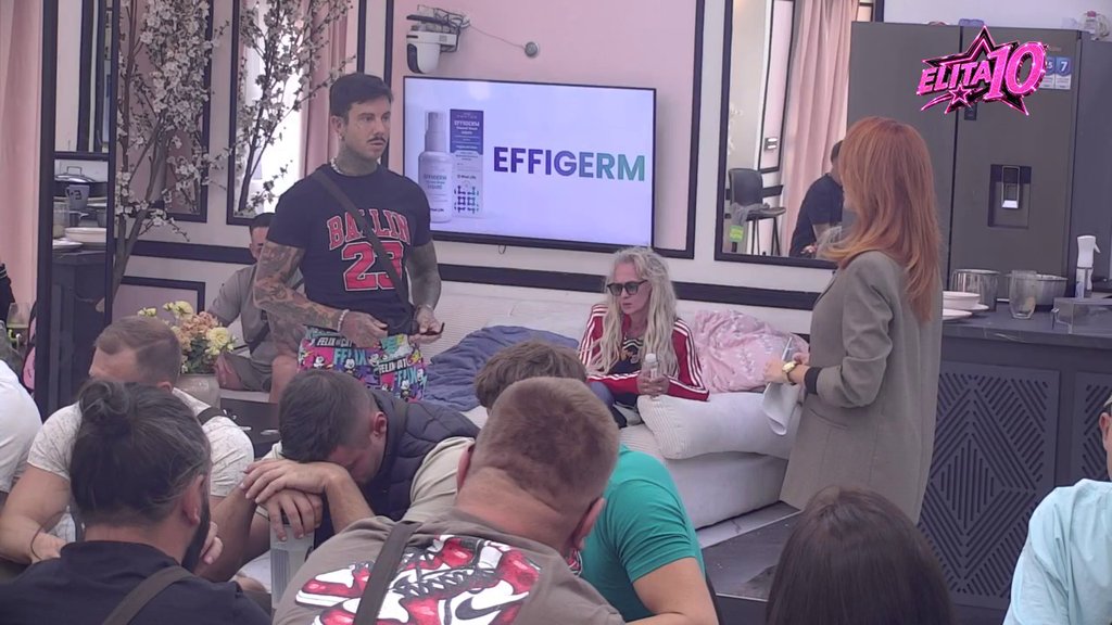 Provela je više vremena u mom krevetu nego ja: Karić obelodanio zašto je Aneli spavala u njegovom krevetu, ona otkrila da se tu udomaćila! (VIDEO)