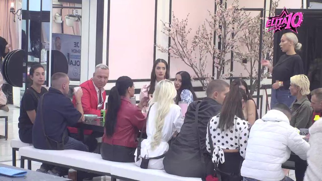 Naše pomirenje bi imalo najveću težinu: Karić izazvao lavinu reakcija svojim izlaganjem o odnosu sa Anđelom: Gastozu nikako ne može da se dopadne vaš odnos! (VIDEO)