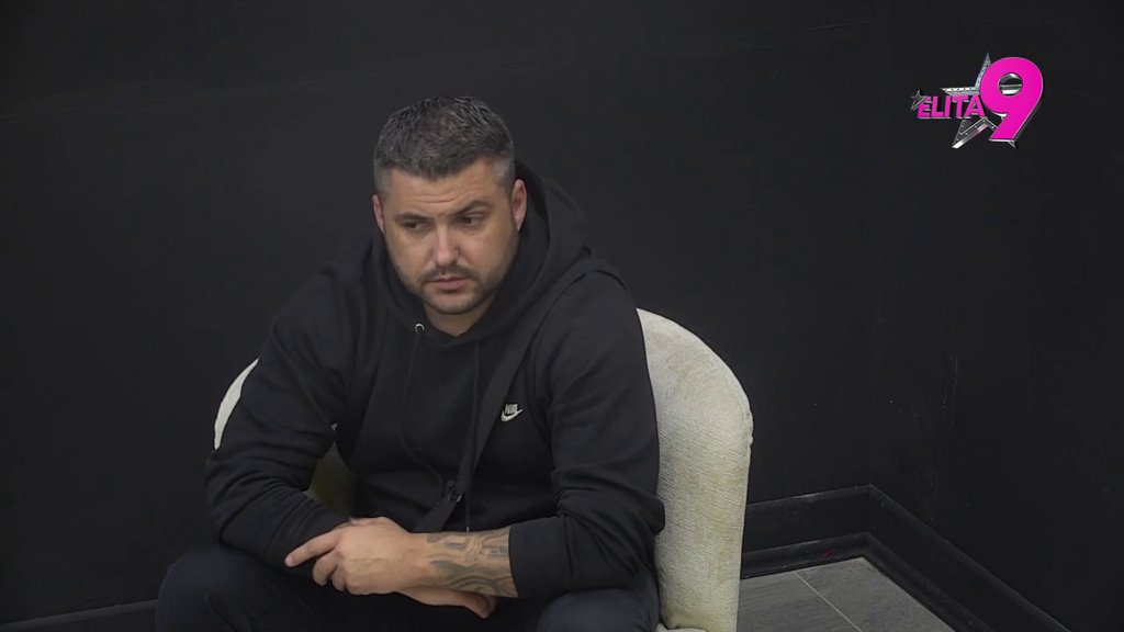 NIKADA ME NEKA ŽENA NIJE 'RADILA' KAO ONA! Asmin istakao da neće odustati dok ne osvoji Majino srce, pa oktrio ŠOK DETALJ da mu ljubomoriše na Kačavendu: MISLI DA SAM JA POKOJNI VERENIK! (VIDEO)