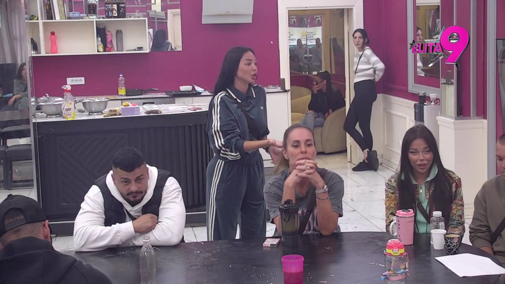 Brutalno rešetanje Maje Marinković: Gledaocima prekipelo, stavili je na stub srama! (VIDEO)