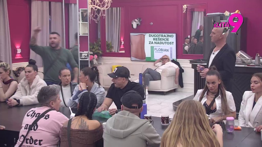 Alibaba van sebe: Doživeo pomračenje i kao furija se zaleteo na Miću, Aneli ga niskim udarcima dovela do ludila! (VIDEO)