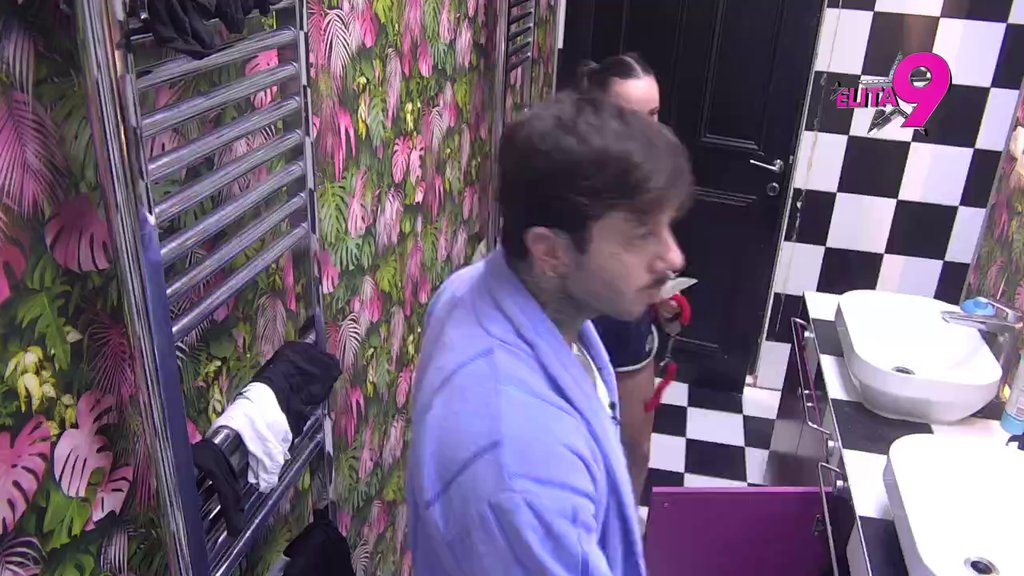 Čim Bebice nema, njih dvoje kreću u akciju: Đukić i Teodora iskoristili novu priliku da komuniciraju! (VIDEO)