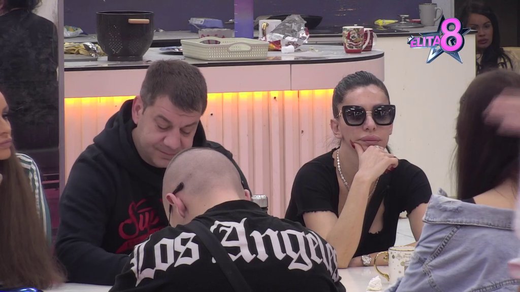 Ti si fudbaler 'FK Prošlost': Kačevenda u svom STILU urnisala Terzu, a njen sud osetili su i Ivan i Aleksandra! (VIDEO)