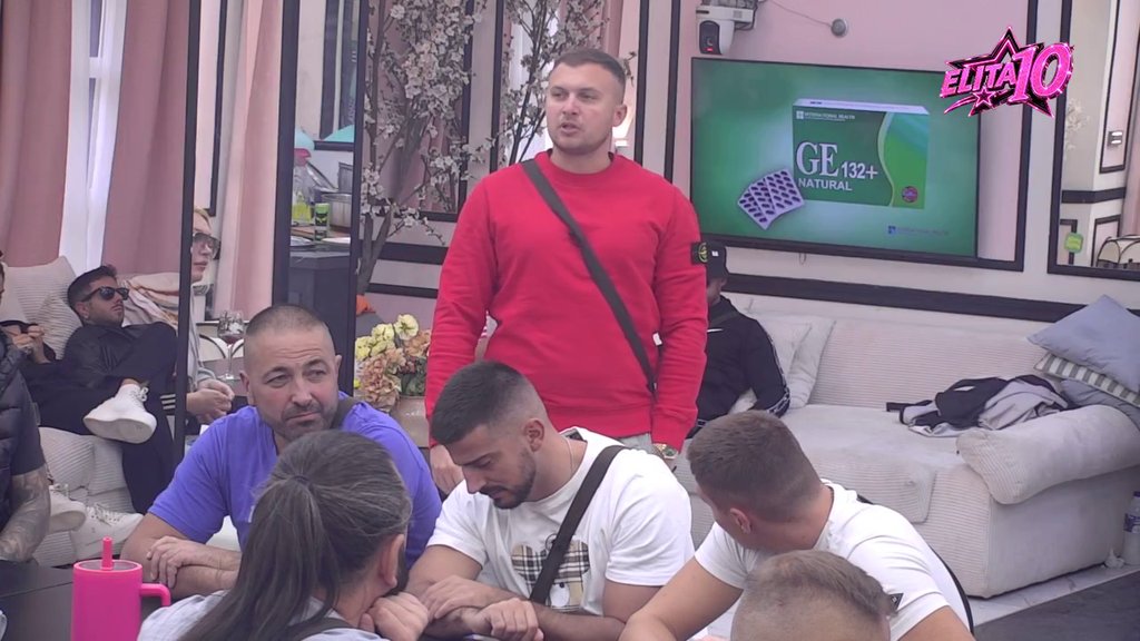 Karić namerno ponižava Lauru? Dača otkrio šta joj priča iza leđa, Stefan ga odmah ugasio! (VIDEO)