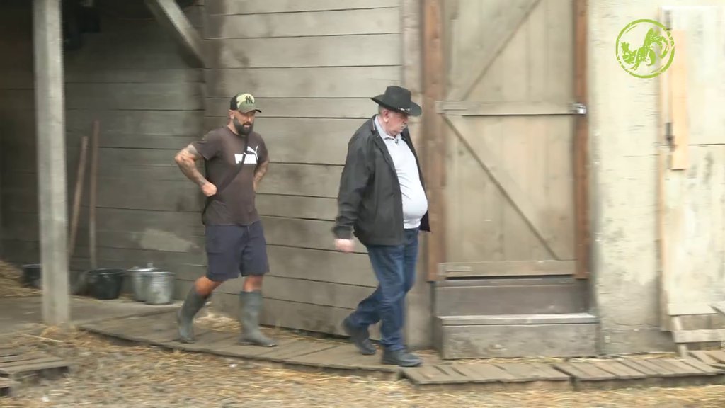 MISLITE DA SAM JA GLUP? Proka zaurlao na Lakića zbog stanja u štali, evo kako su farmeri pokušali da ga PREVARE (VIDEO)