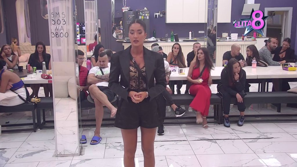 Da se našalim na svoj račun, PROGUTALA SAM TO: Anđela progovorila o odnosu sa Gastozom, on je ponovo PONIZIO: Sva vrata su ti zatvorena, bivšeg si volela više od mene! (VIDEO)