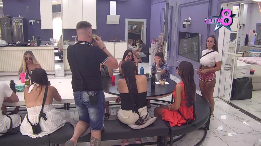 Au, kakav BLAM! Korda dao sve od sebe da ispadne zanimljiv, pa urnisao Stanića: Gnjido, OMETENA U RAZVOJU, mislim da si... (VIDEO)