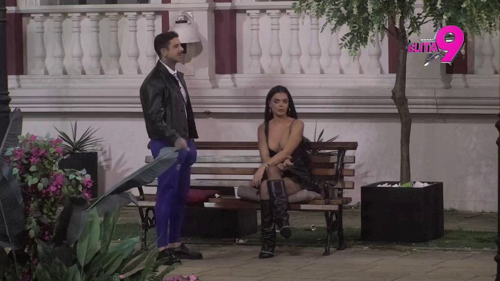 Pokušava da se opere od etikete utorak devojke? Anita ubeđuje Đukića da nije bio pijan kad je završio s njom! (VIDEO)