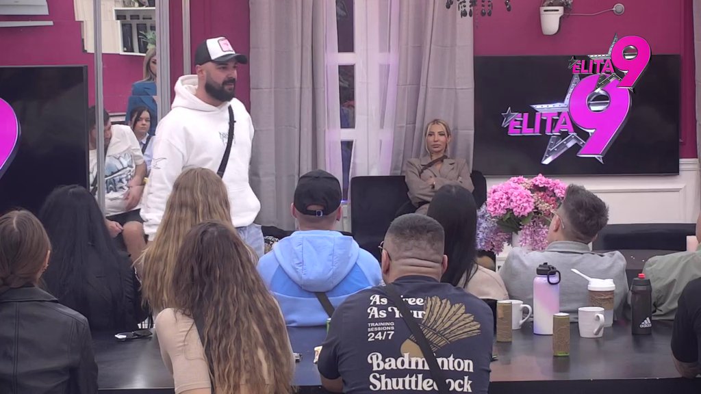 Maja i dalje drži Luku šaci?! Učesnici skočili zbog Lukinog odnosa s Marinkovićevom, ona priznala: Hoće da ga nateraju da me na silu vređa, ja nisam drukara! (VIDEO)