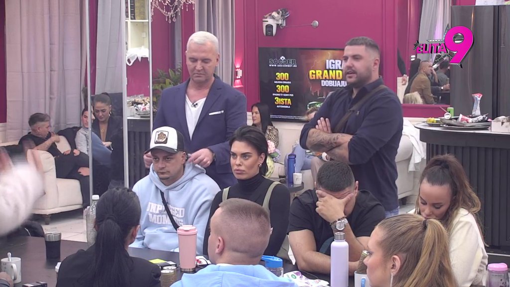 Pomirila bi se sa mnom očas posla: Alibaba razotkrio Aneli do srži, pljušte žestoke prozivke! (VIDEO)