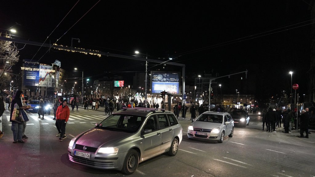 NADA SE DA ĆE OPET GORETI BEOGRAD Američka plaćenica priziva novi 5. oktobar u Srbiji!