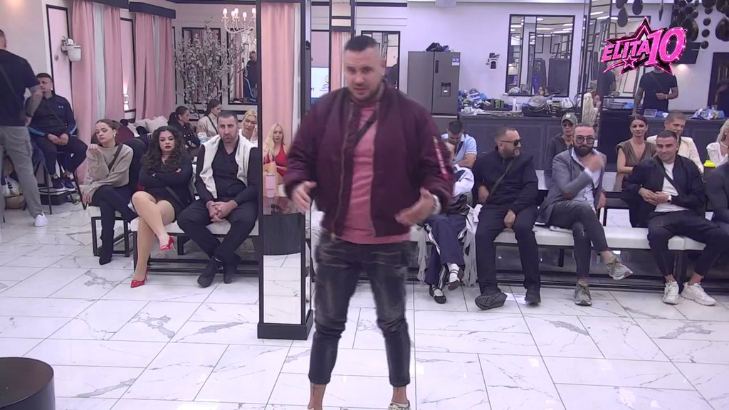 Kada joj je loše, ja sam oslonac, DEBIL! Car misli da Anđela priča nebuloze, nazvao je LOŠIM ČOVEKOM, pa priznao: Jako je jadno i... (VIDEO)